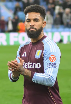 Retrato de Douglas Luiz