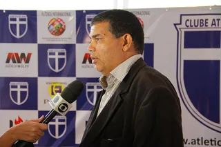 Retrato de Roberto Costa