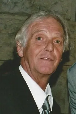 Retrato de Ado